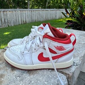 Kids Nike Jordan 1 mid